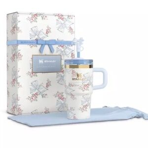 Stanley Love Shack Fancy Tumbler 20oz Rosa Beaux Holiday Quencher Blue